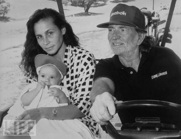 Willie Nelson and Family (5/19/1989) | www.stillisstillmoving.com